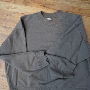 A New Day Women's Crewneck Sweater in Brown Like New!! # 102